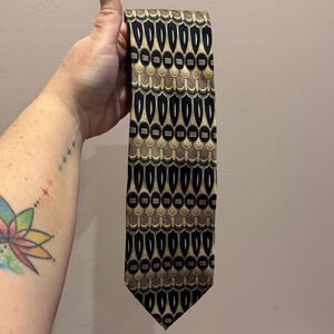 Sophisticated Black and Gold Men's Tie